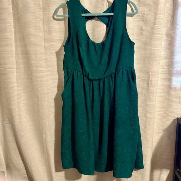 Torrid Emerald Textured Sleeveless Dress - Picture 1 of 4